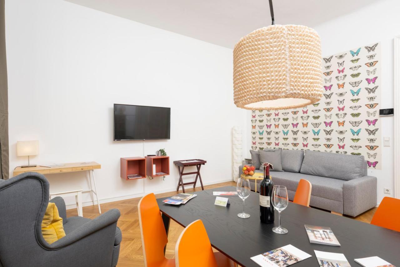 Luxury Suites Liechtenstein Виена Екстериор снимка